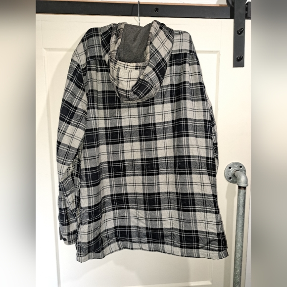 LL Bean lined plaid jacket - Picture 6 of 13